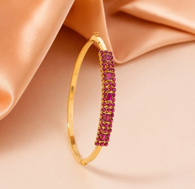 Gold bracelets in Pune — Gold Mart Jewellers