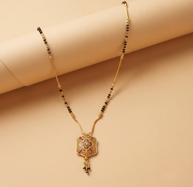 Floral Enamel Gold Mangalsutra Pune with maroon detailing